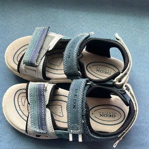 Boys blue leather sandals